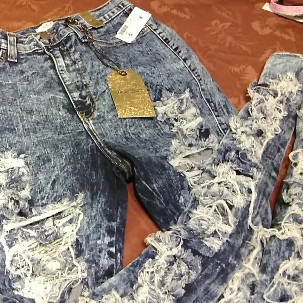 Vibrant Jeans
